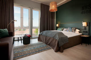 Copyright: Tord-Erik Andresen, hotelfoto.no, +4798826280, post@hotellfoto.no Dobbeltseng og interiør i Family Standard Plus-rom, Scandic Kristiansand Bystranda